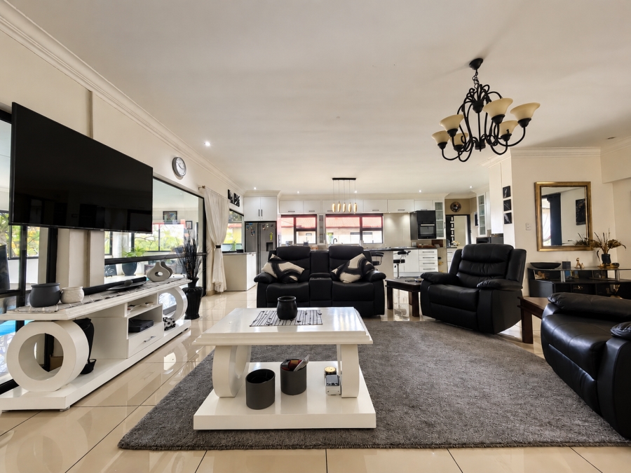4 Bedroom Property for Sale in Buffelspoort Eco Estate North West